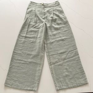 Topshop wide leg pants in soft celadon green woman’s size 4